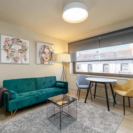 Suite De Lujo Puerta Del Sol+Parking Vigo Exterior photo